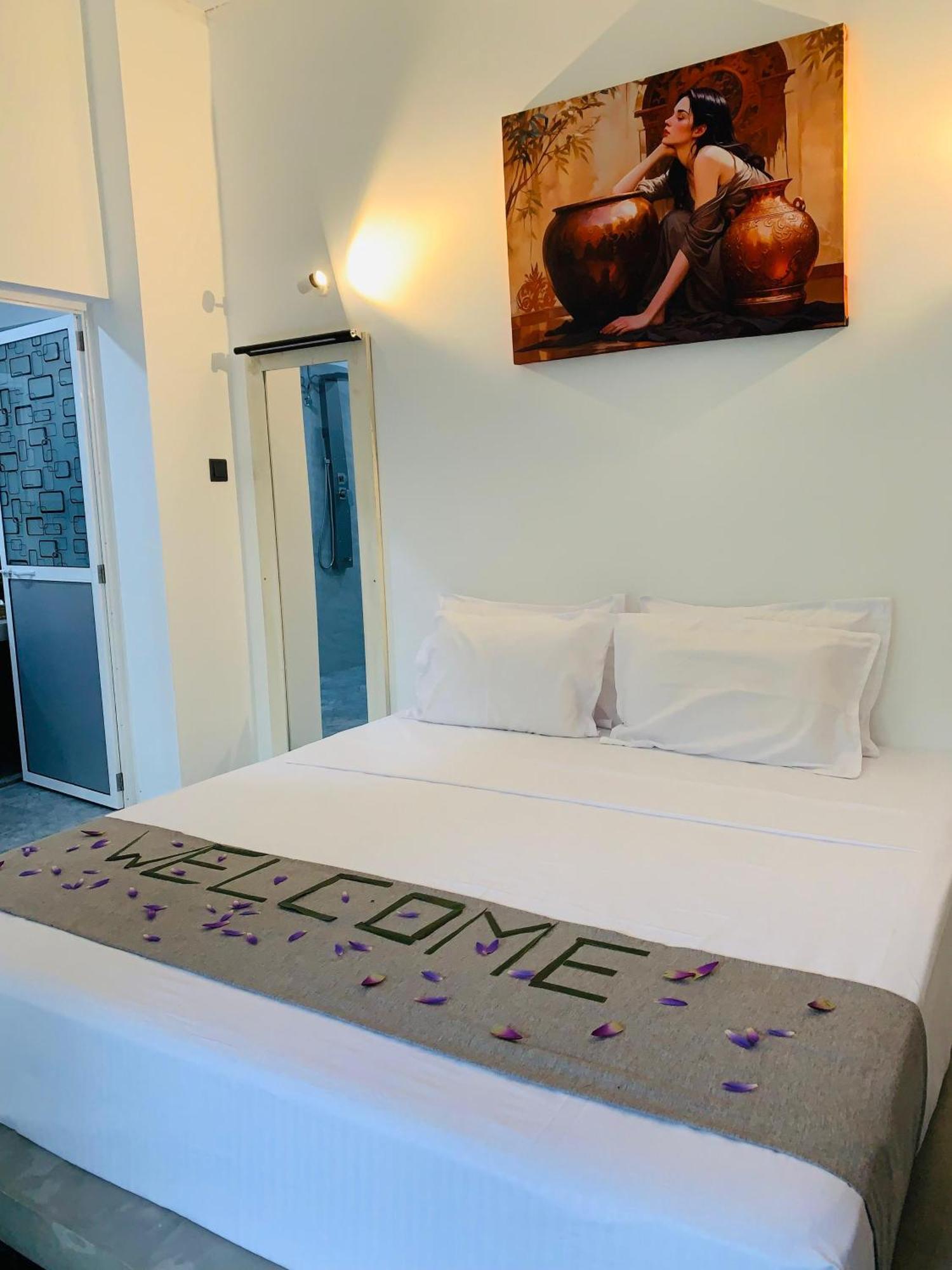 Bed and Breakfast E Seven House Dikwella Esterno foto