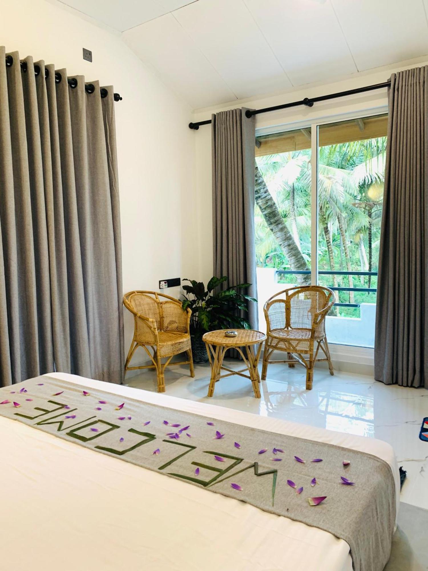 Bed and Breakfast E Seven House Dikwella Esterno foto